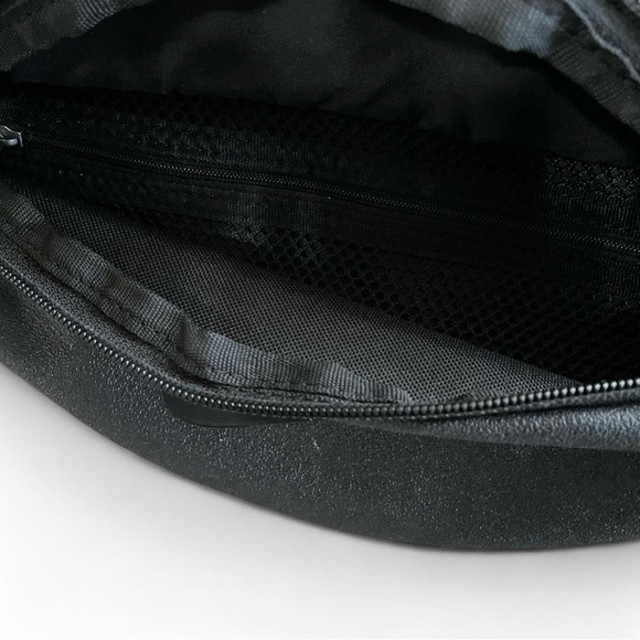 Nike Sportswear Heritage Hip Pack Bag Black Adjustable Strap Streetwear Unisex - Picture 5 of 9